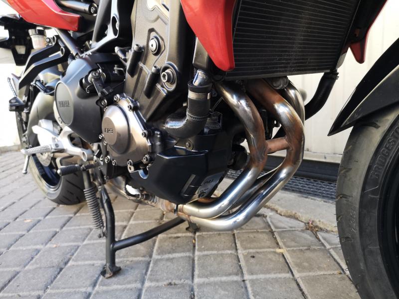 YAMAHA TRACER 9