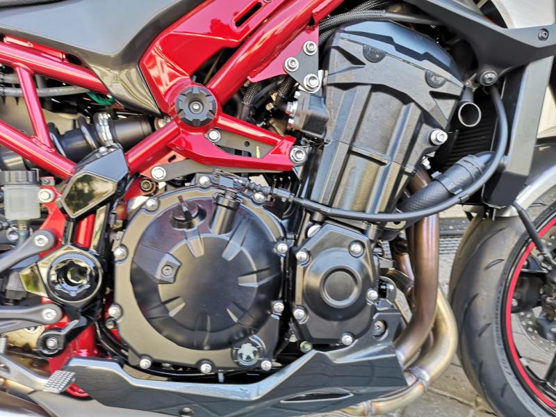KAWASAKI Z900 A2