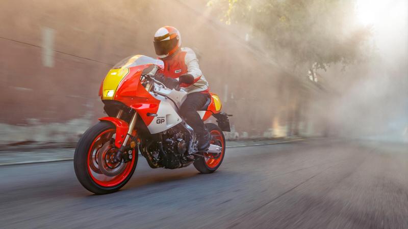 YAMAHA XSR 900 GP