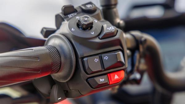 YAMAHA Tracer 7  Y-AMT