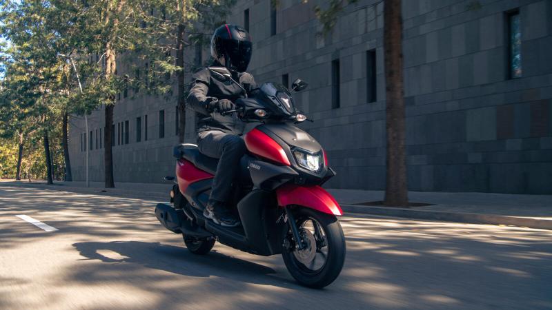 YAMAHA RayZR