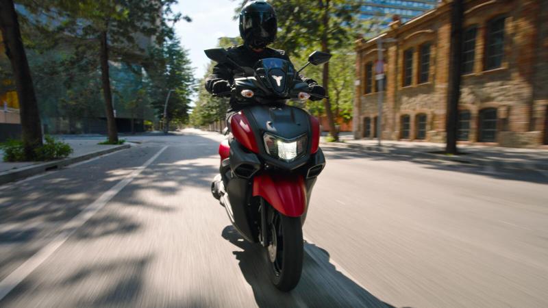 YAMAHA RayZR