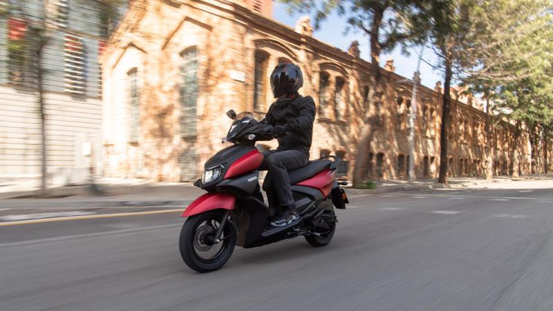 YAMAHA RayZR