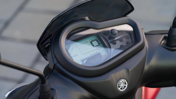 YAMAHA RayZR