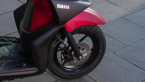 YAMAHA RayZR