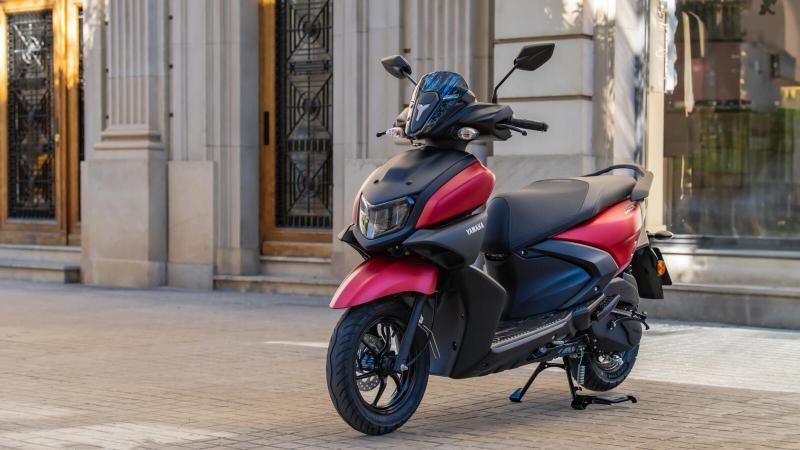 YAMAHA RayZR