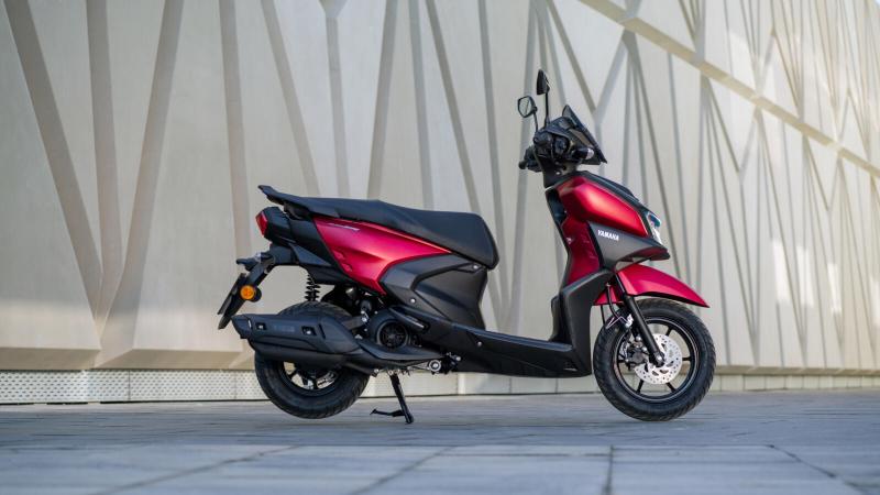 YAMAHA RayZR