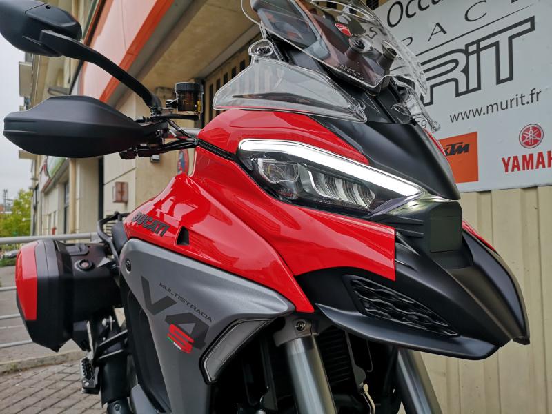 DUCATI MULTISTRADA V4 S TRAVEL RADAR 