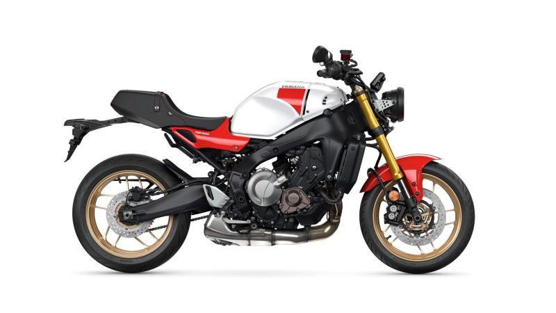 YAMAHA XSR 900