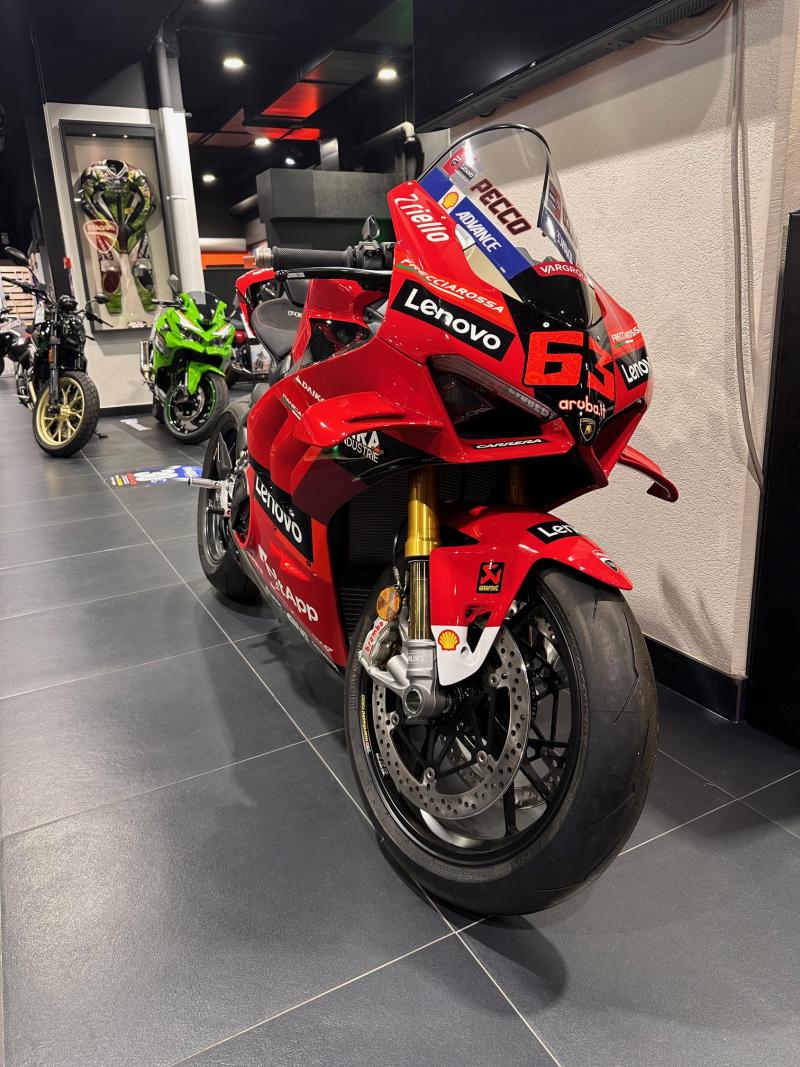 DUCATI PANIGALE V4S REPLICA PECCO BAGNAIA