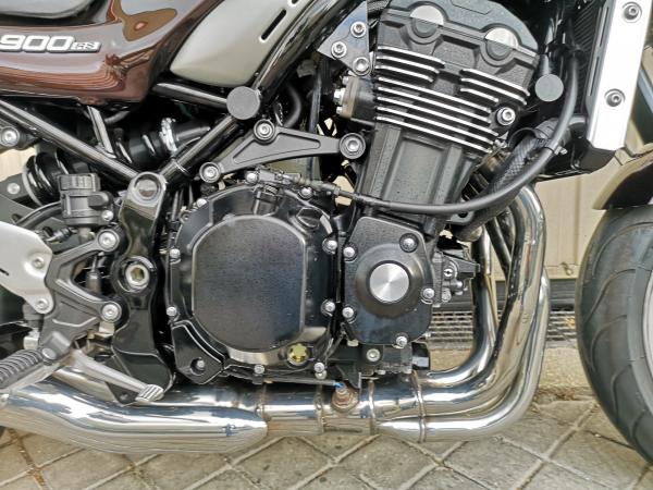 KAWASAKI Z 900 RS 