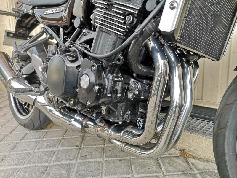 KAWASAKI Z 900 RS 