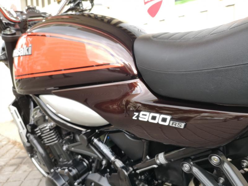 KAWASAKI Z 900 RS 