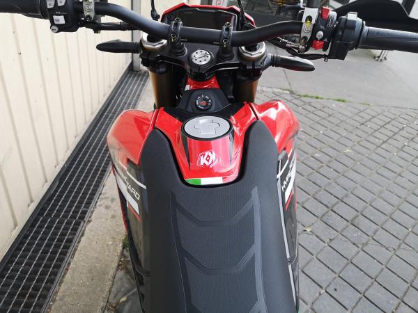 DUCATI HYPERMOTARD 698 