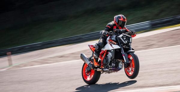 KTM 990 DUKE R (26)