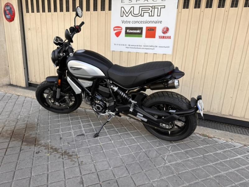 DUCATI SCRAMBLER 1100 DARK PRO