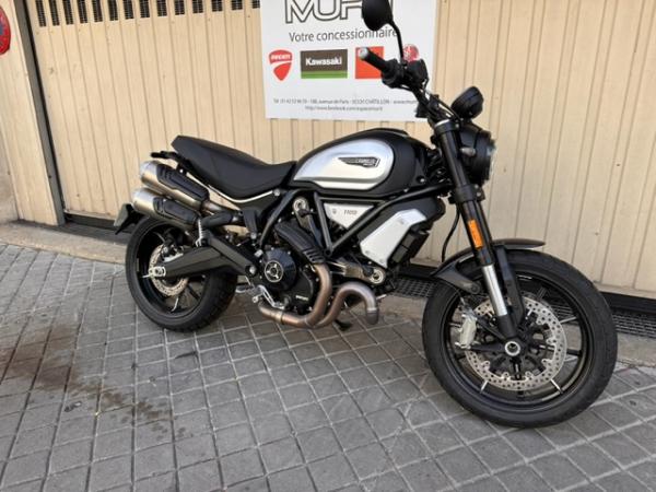 DUCATI SCRAMBLER 1100 DARK PRO