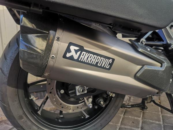 HONDA NT 1100 DCT AKRAPOVIC