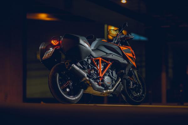 KTM 1290 SUPER DUKE GT