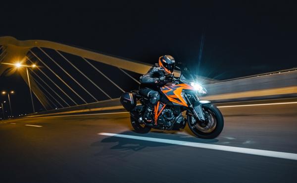 KTM 1290 SUPER DUKE GT