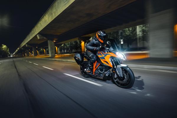 KTM 1290 SUPER DUKE GT