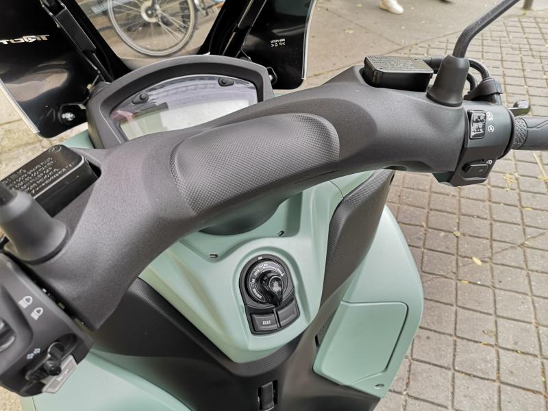 YAMAHA TRICITY 125