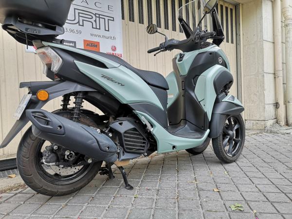 YAMAHA TRICITY 125