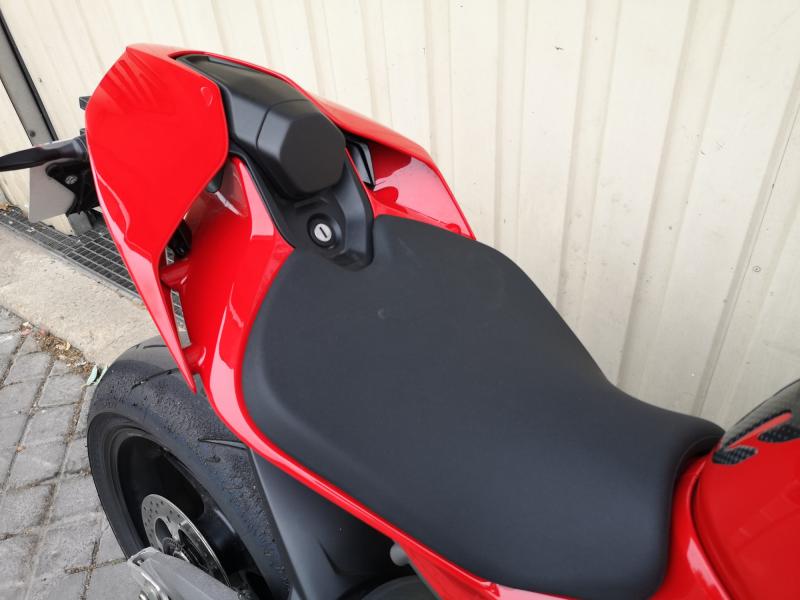 DUCATI STREETFIGHTER V4S 