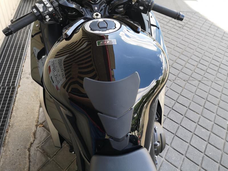 KAWASAKI Ninja H2 SX SE