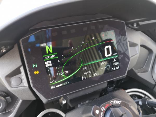 KAWASAKI Ninja H2 SX SE