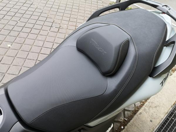YAMAHA XP T-MAX 560 TECH MAX A2 AKRAPOVIC 