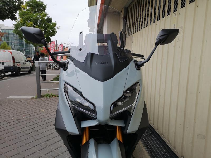 YAMAHA XP T-MAX 560 TECH MAX A2 AKRAPOVIC 