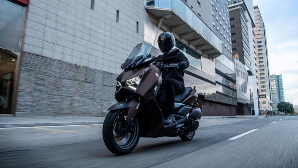 YAMAHA X-MAX 300 TECH MAX