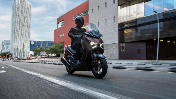 YAMAHA X-MAX 300 TECH MAX