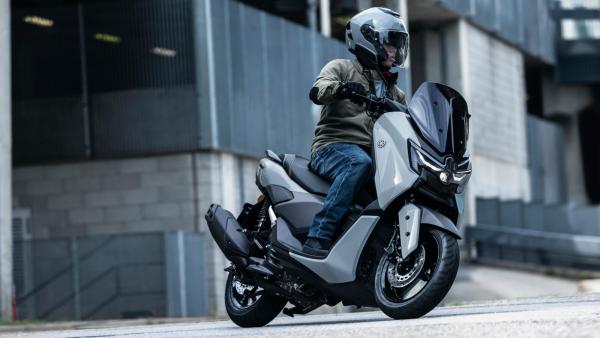 YAMAHA NMAX 125 TECH MAX (26)