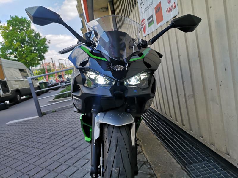 KAWASAKI Ninja 7 Hybrid