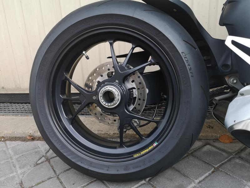 DUCATI STREETFIGHTER V4S 