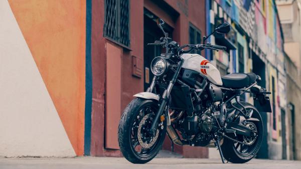 YAMAHA XSR 700
