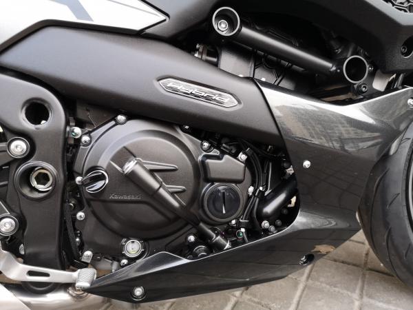 KAWASAKI Z 7 HYBRIDE 