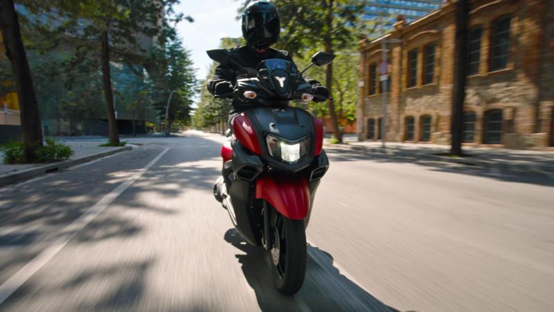 YAMAHA RayZR