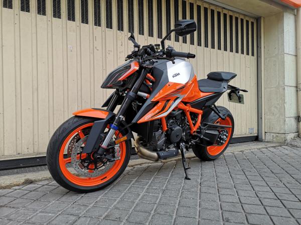 KTM 1290 SUPER DUKE R EVO