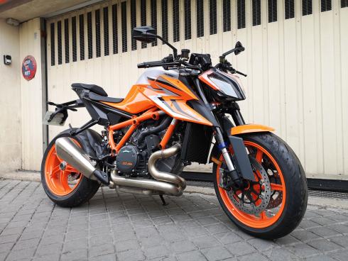 KTM 1290 SUPER DUKE R EVO