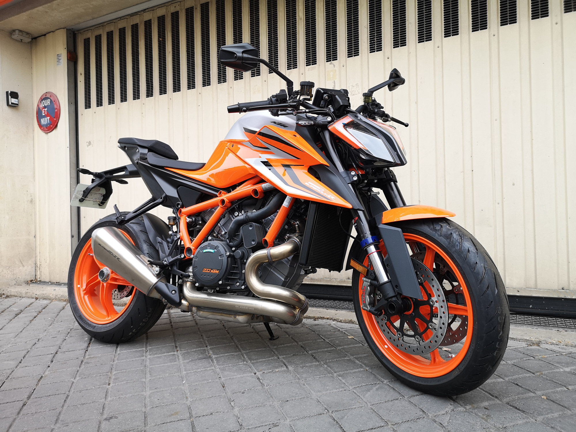 KTM 1290 SUPER DUKE R EVO
