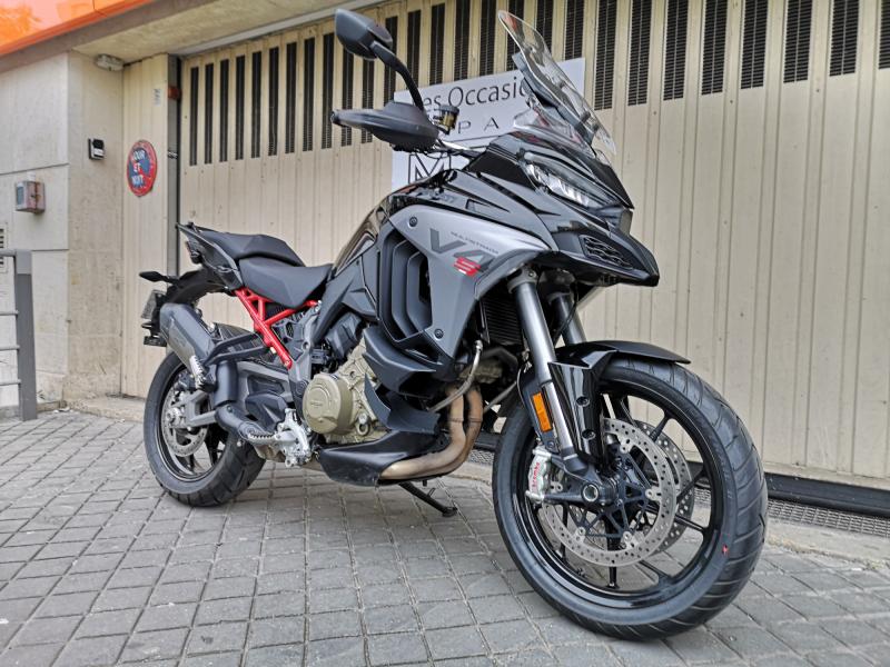 DUCATI MULTISTRADA V4 S RADAR AKRAPOVIC 
