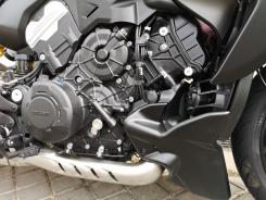 DUCATI DIAVEL V4 