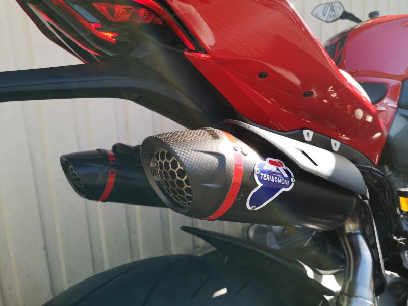 DUCATI STREETFIGHTER V2 S TERMIGNONI