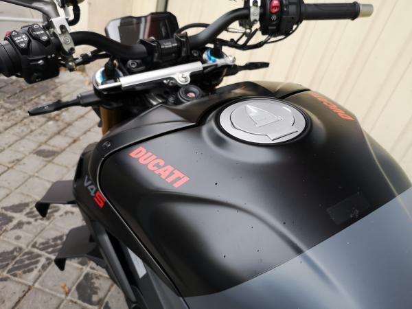 DUCATI STREETFIGHTER V4S
