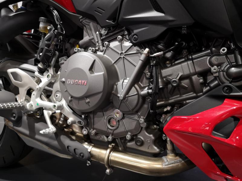 DUCATI STREETFIGHTER V2 A2 