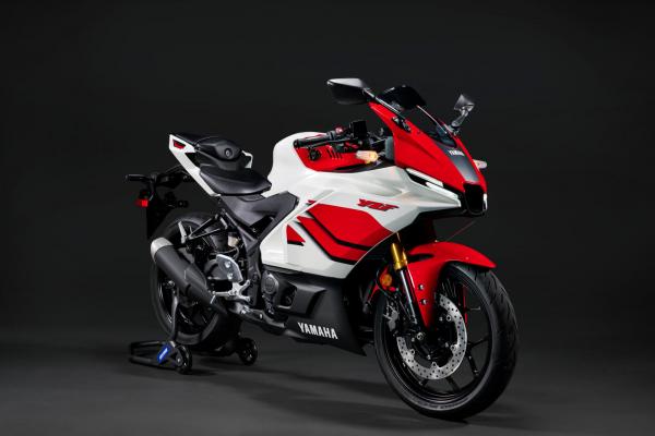 YAMAHA YZF-R3
