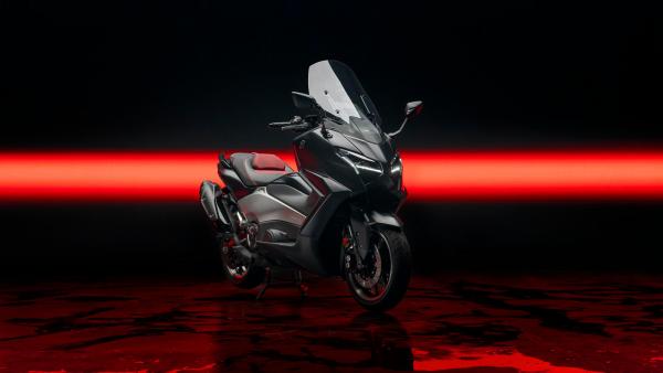 YAMAHA TMAX 560 BLACK MAX édition spéciale 25eme Anniversaire